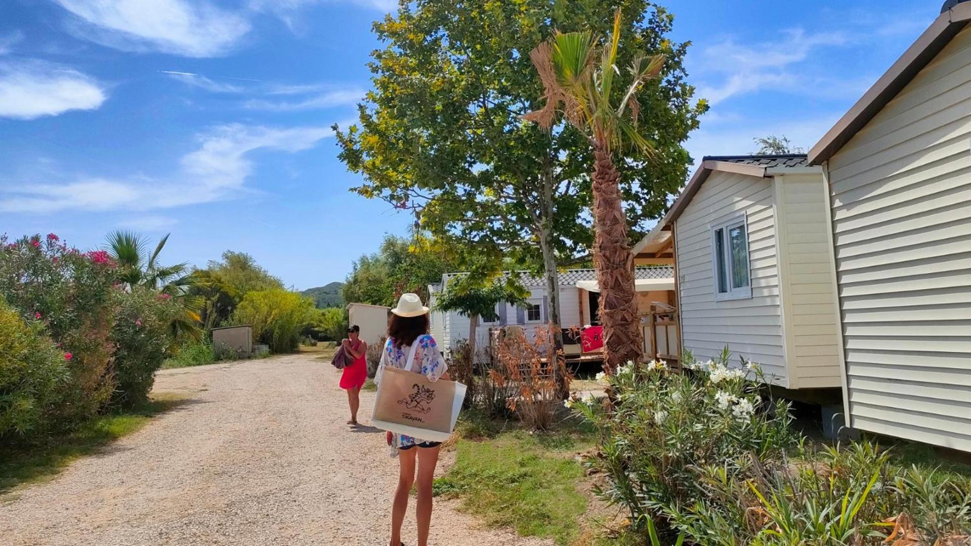 Camping Tikayan Felix De La Bastide Saint-Mitre-les-Remparts Dış mekan fotoğraf