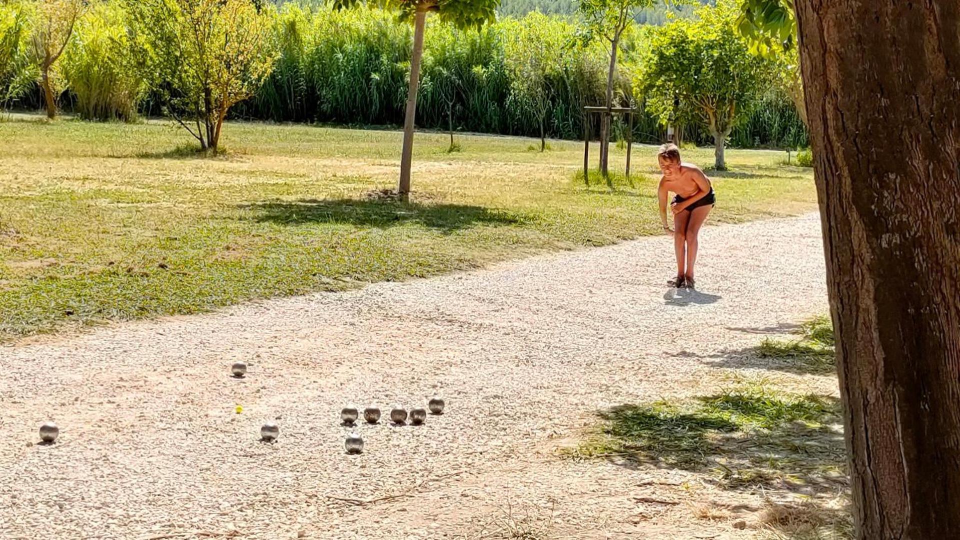 Camping Tikayan Felix De La Bastide Saint-Mitre-les-Remparts Dış mekan fotoğraf